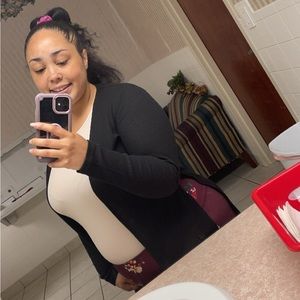 Meet your Posher, Olivia